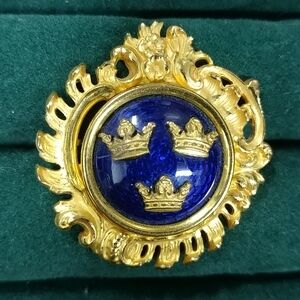 Vintage Sporrong & Co. Stockholm Blue Enamel 3 Crown Gold Brooch Pin Swedish